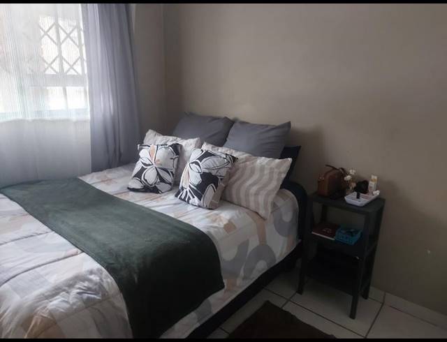 2 BEDROOM APARTMENT FOR SALE IN RICHARDS BAY CENTRAL